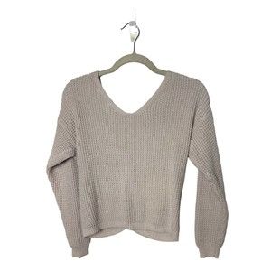 Moon & Madison Women’s Knitted long sleeves sweater Cream color Size medium
